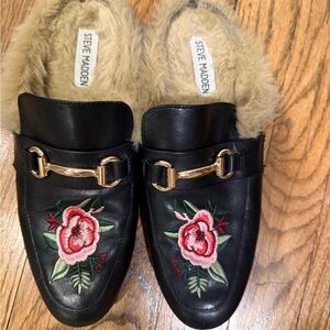 Steve Madden Black Mules with Red Floral Design and Fur Trim